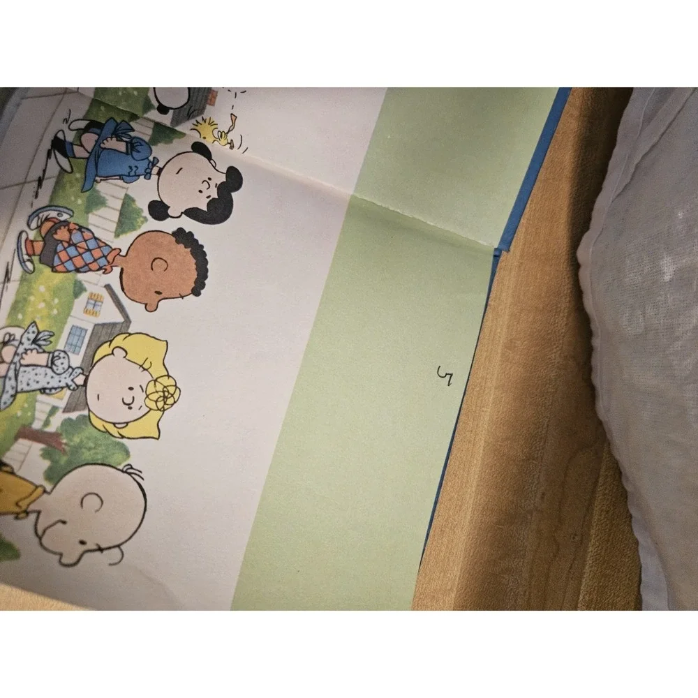 It's‎ A Mystery, Charlie Brown By Charles M.Schulz
